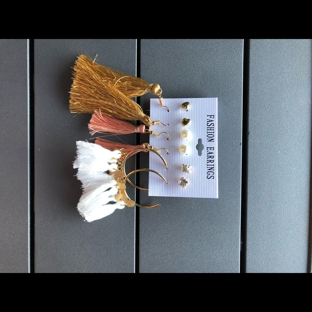 6 piece earrings
